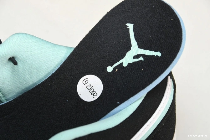 1 Jordan CQ9828-131 Low Green Air Island 0720